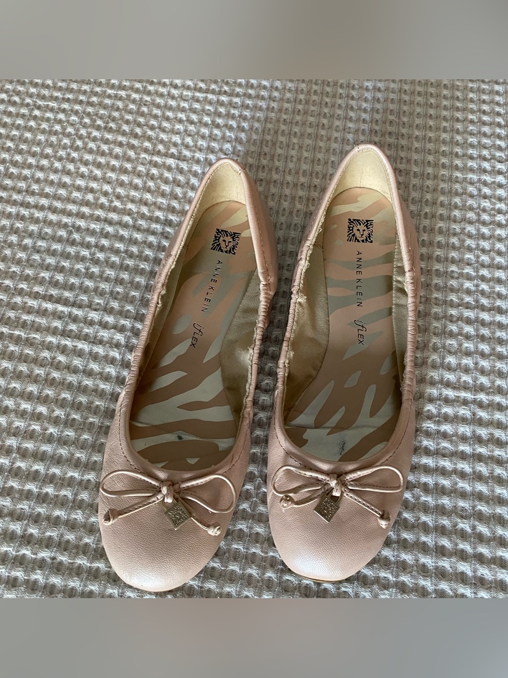 Anne Klein Blush Ballet Flats with Bow Accent in Leather Upper